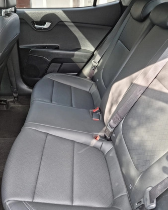 Kia Stonic cena 59900 przebieg: 78000, rok produkcji 2018 z Pabianice małe 781